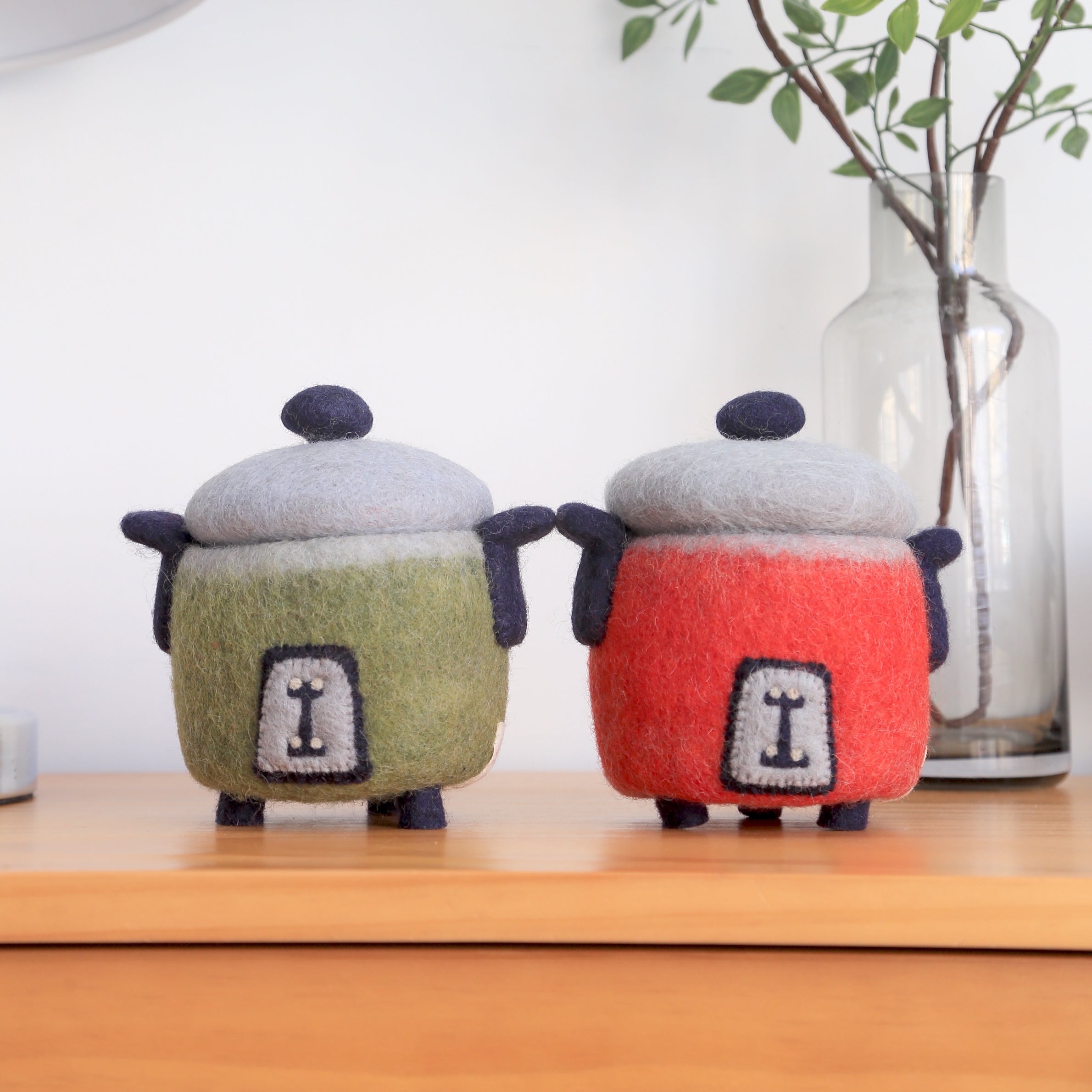 純手工ウールフェルト・収納バスケット｜カラー: 緑 / 紅  電気炊飯器【LittleMatter（重要的小事）】台湾直送