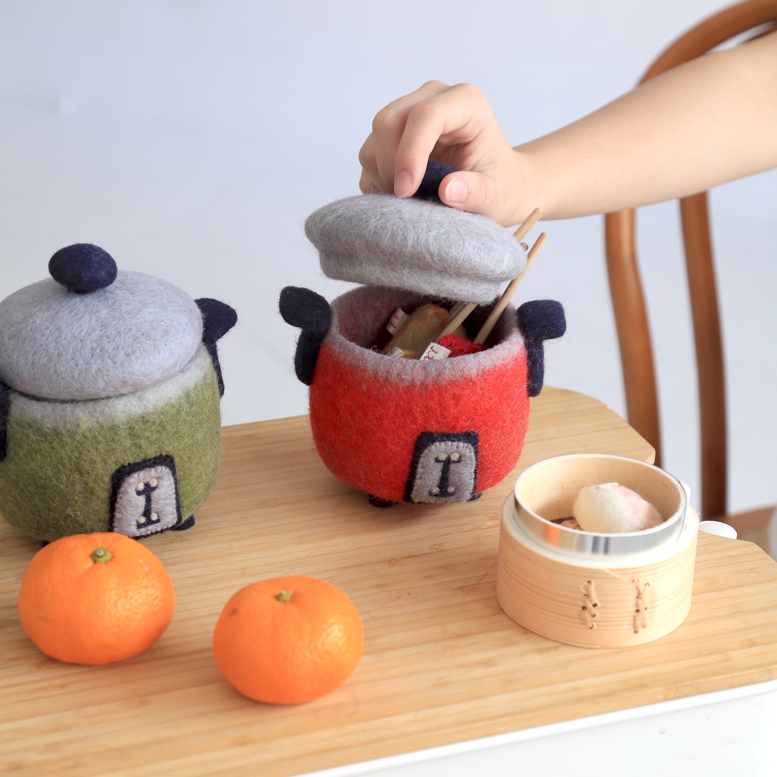純手工ウールフェルト・収納バスケット｜カラー: 緑 / 紅  電気炊飯器【LittleMatter（重要的小事）】台湾直送