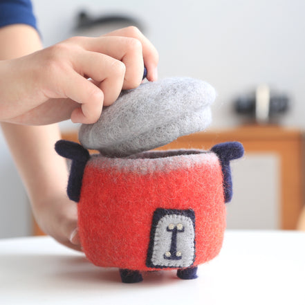 純手工ウールフェルト・収納バスケット｜カラー: 緑 / 紅  電気炊飯器【LittleMatter（重要的小事）】台湾直送